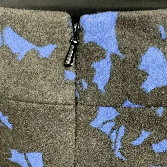 Talbots Wool Blend Skirt, Lined, Hidden  Back Zipper, Size 8 - Picture 4 of 7